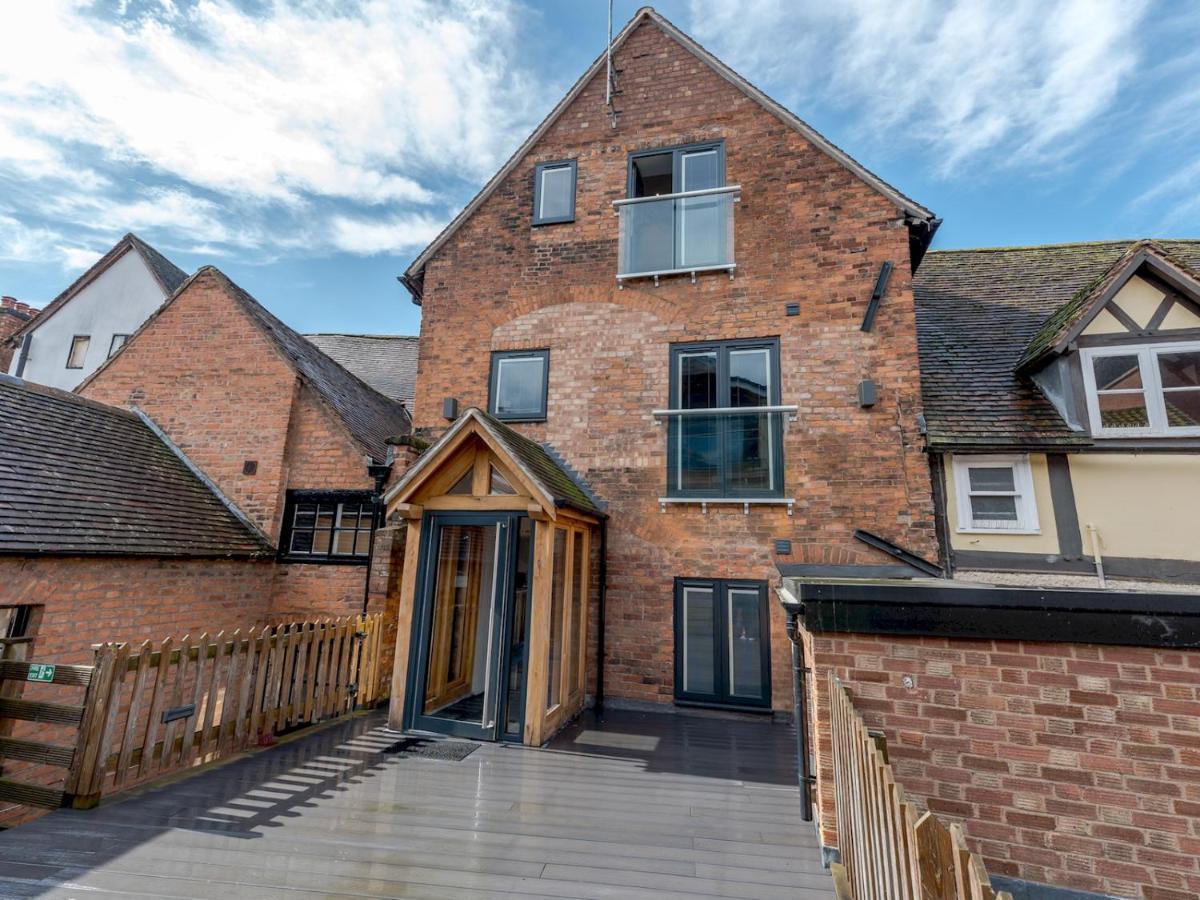 Pass The Keys 5C Charming Town Centre Apartment With Roof Top Views Shrewsbury Bagian luar foto