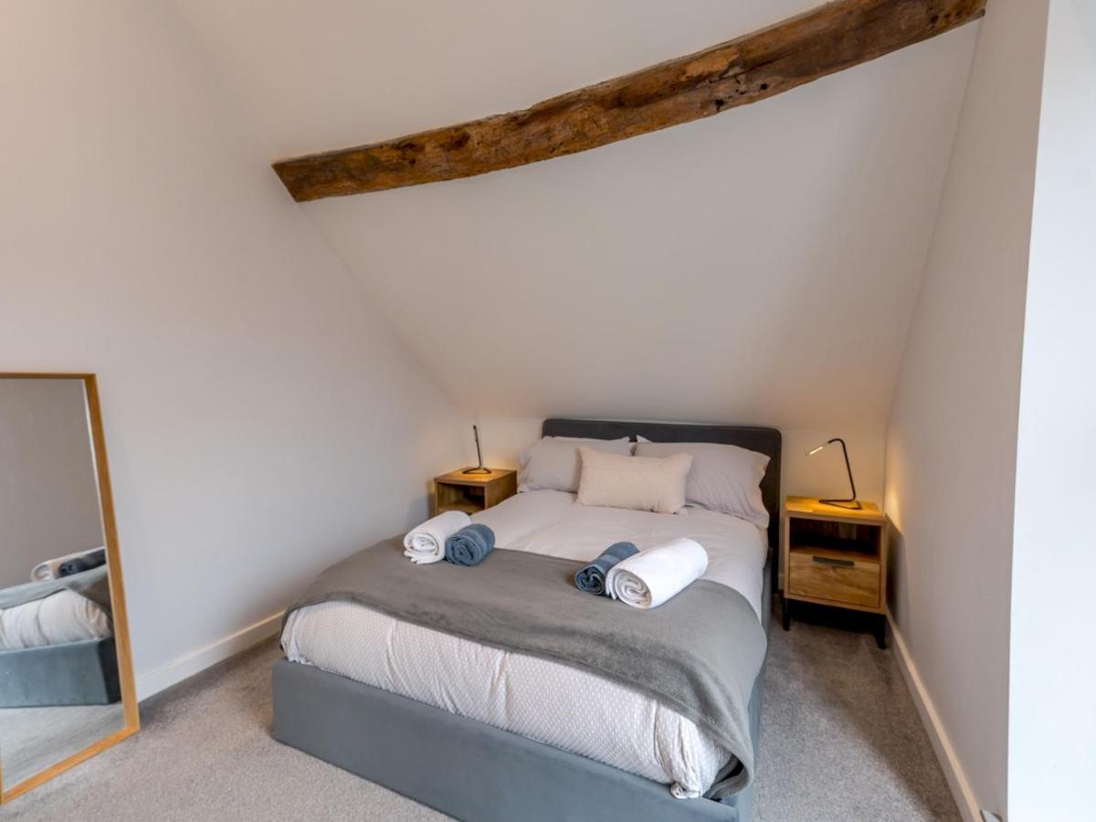 Pass The Keys 5C Charming Town Centre Apartment With Roof Top Views Shrewsbury Bagian luar foto